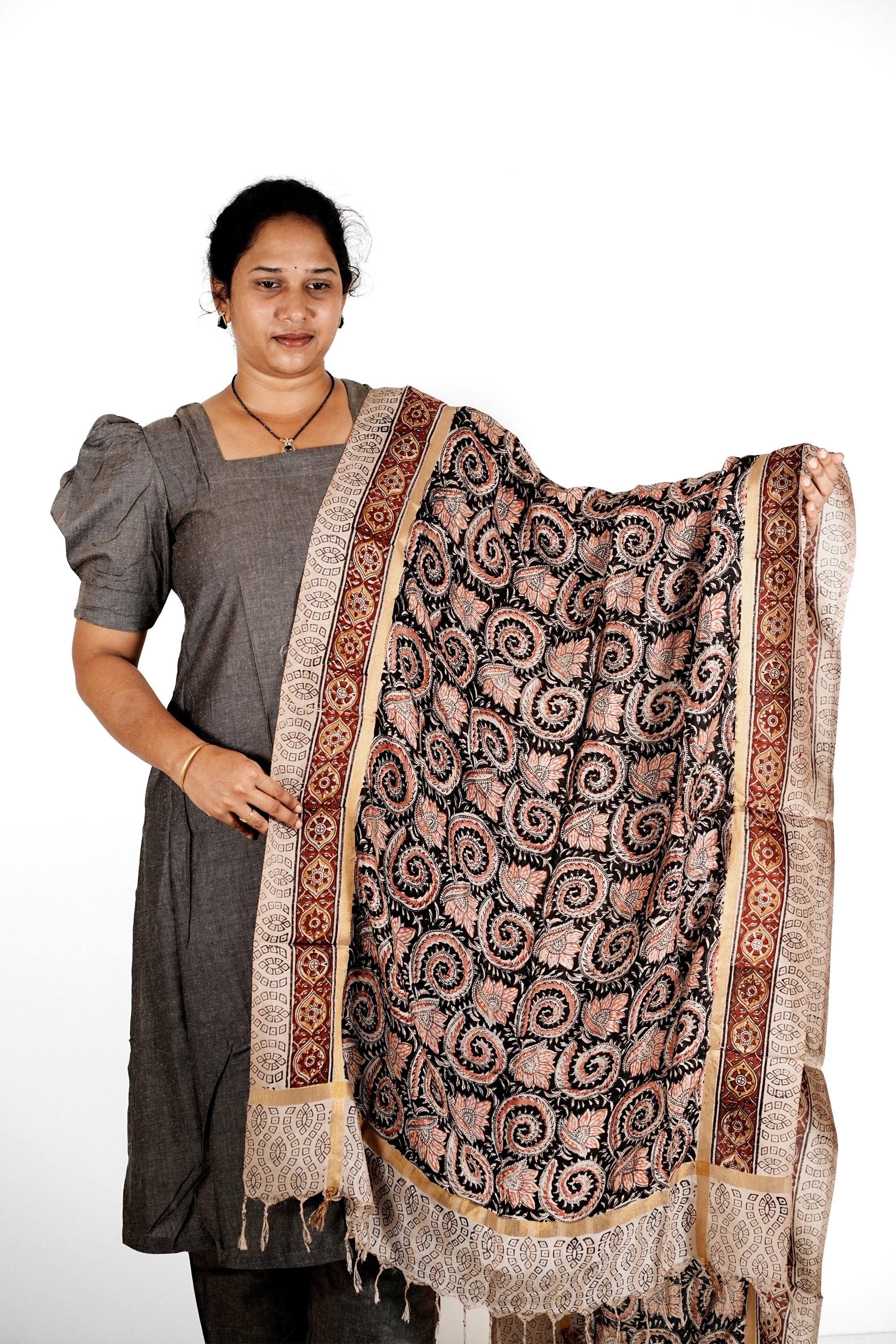 Kalamkari Dupatta - Manav Kalamkari