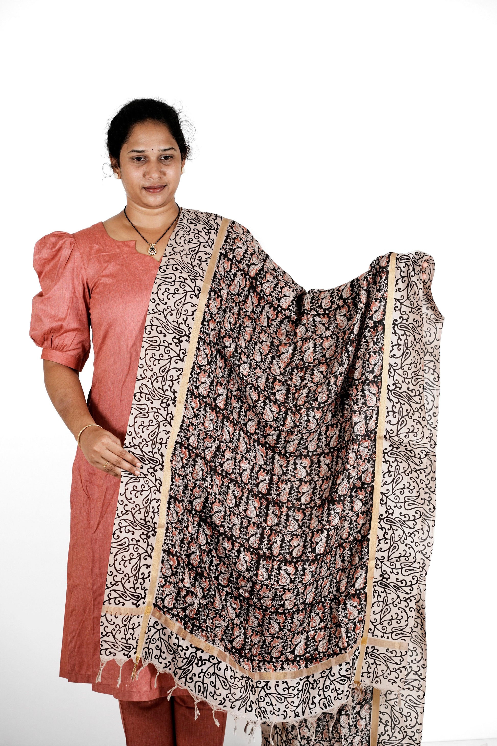 Kalamkari Dupatta - Manav Kalamkari