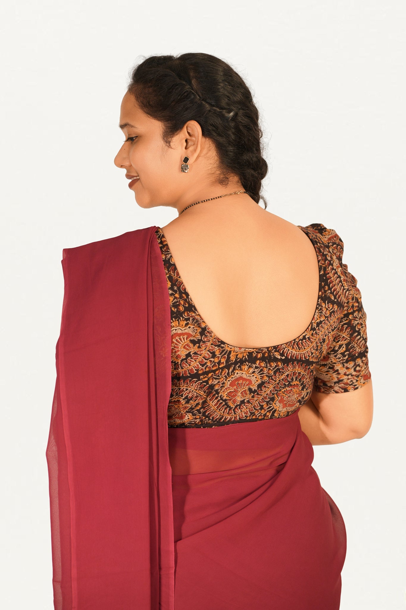 KALAMKARI BUTTA  ROUND NECK 10 INCH HANDS STRECHBLE BLOUSE