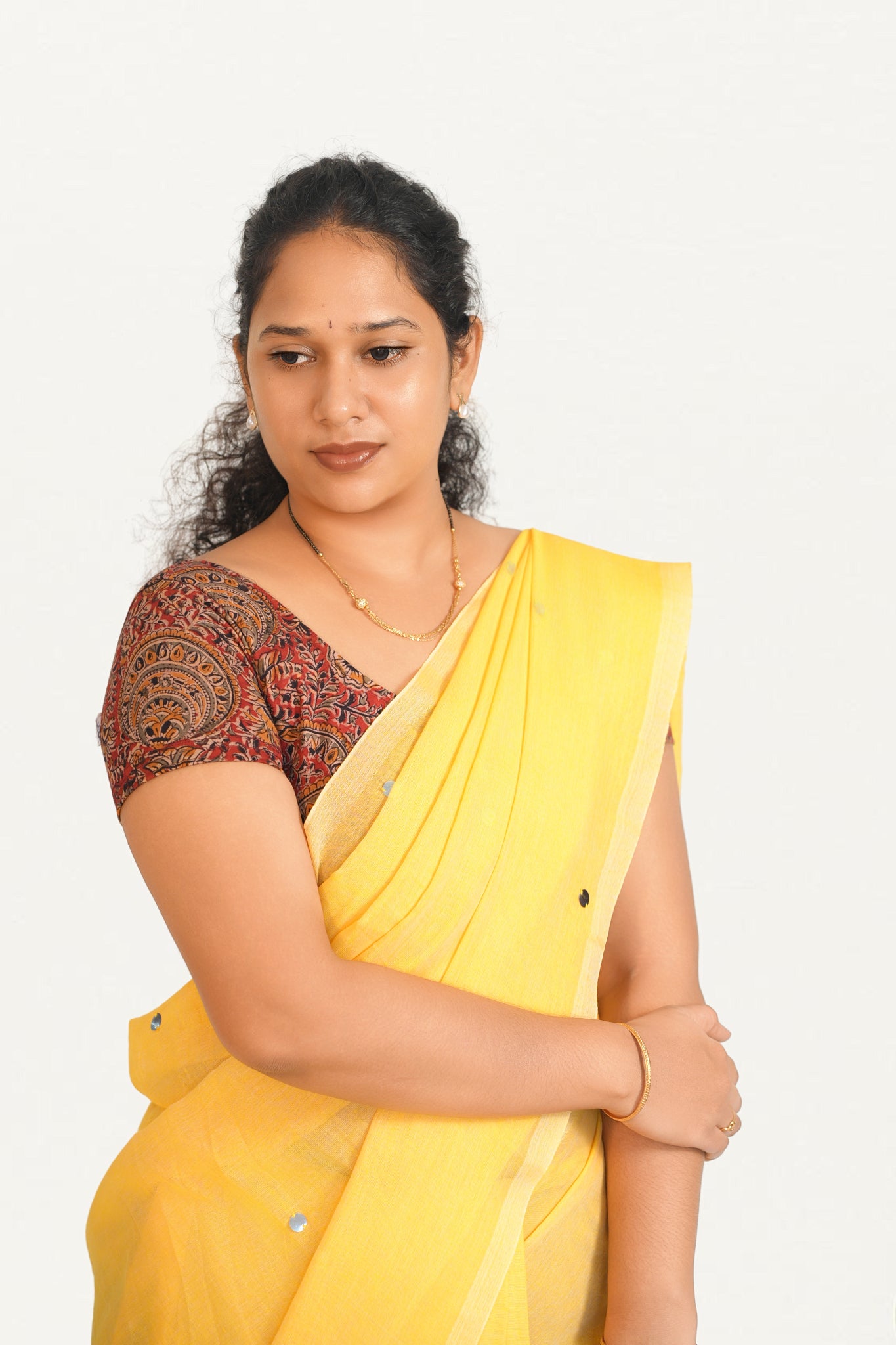 KALAMKARI ROUND NECK SHORT HANDS STRECHBLE BLOUSE