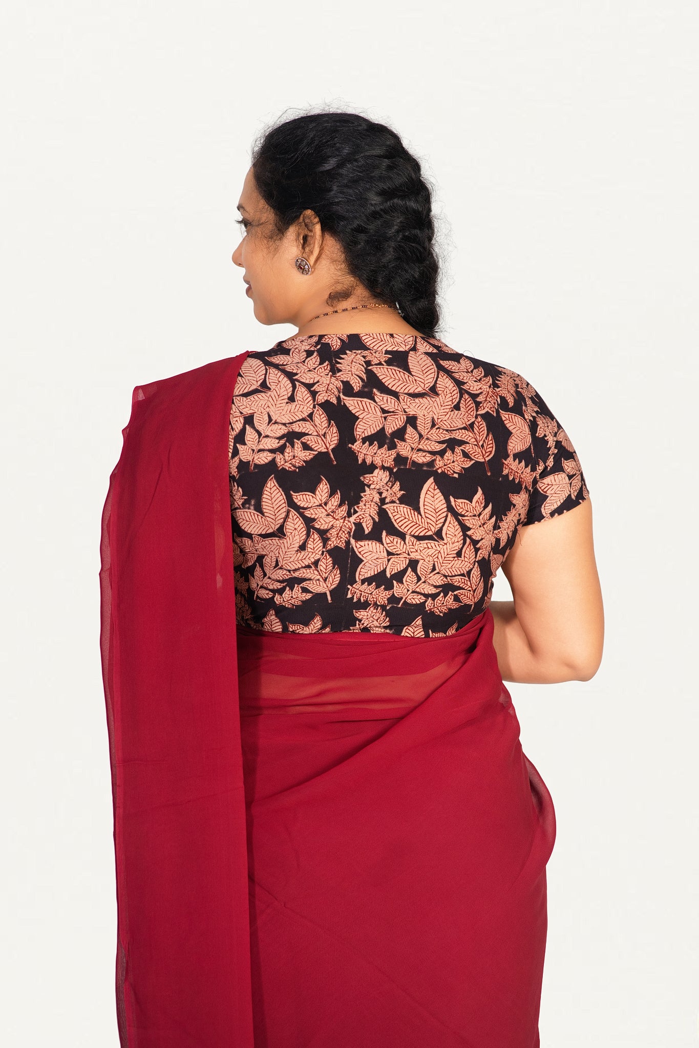 KALAMKARI V NECK SHORT HAND  STRECHBLE BLOUSE
