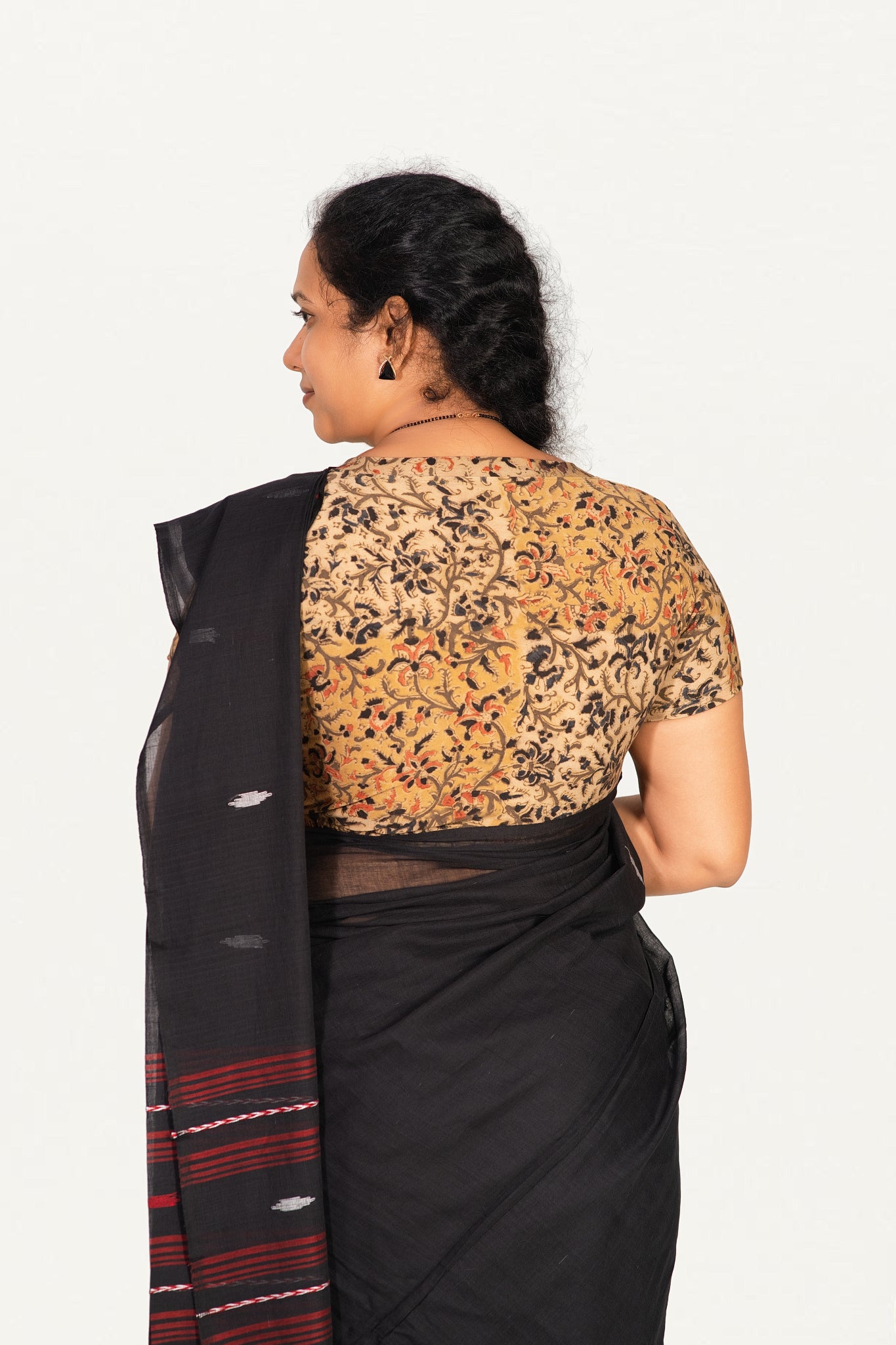 KALAMKARI V NECK SHORT HAND  STRECHBLE BLOUSE
